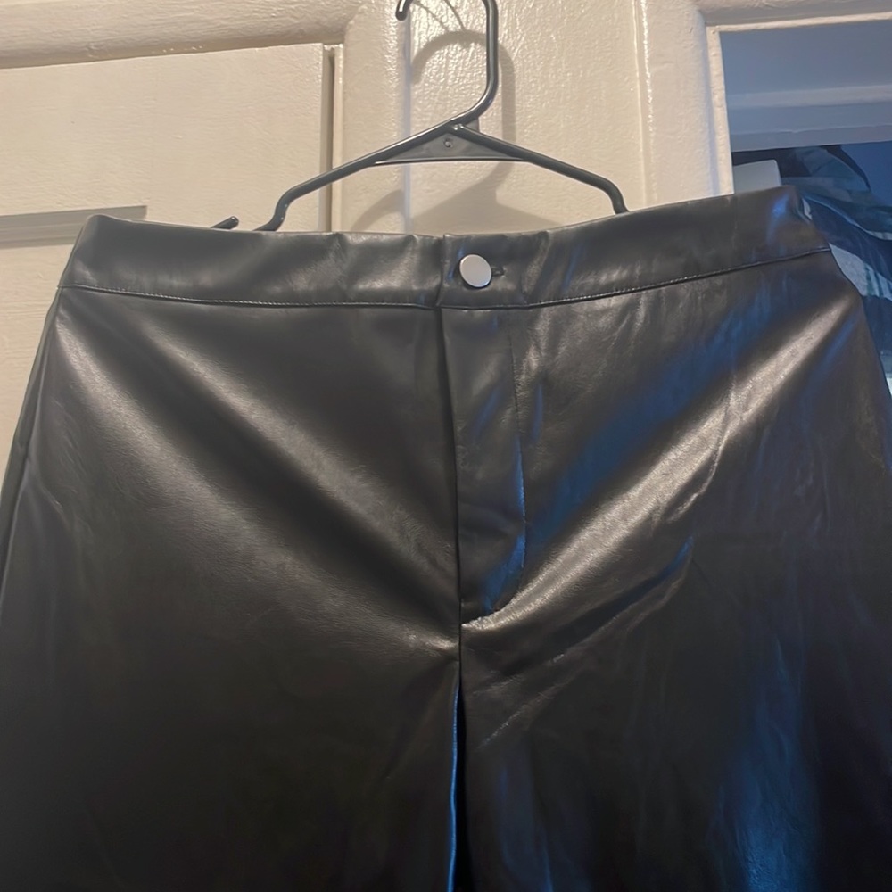 Bundle - Picture 4 of 10